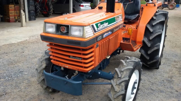 ปัญญาแทรคเตอร์มาแล้ว...จัดมาให้ครับ คูโบต้า L1-26 พร้อมโรตาลี่ จัดส่ง อ.ศรีประจัน จ.สุพรรณบุรี