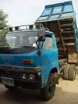 ขายดั้มKS 110แรง ดั้ม3คิว ยางดี เครื่องดี ทะเบียนเต็ม คัชซีสวย สภาพพร้อมใช้งาน เอกสารพร้อมโอน สนใจโทร090-8588220คุณนะ LINE ID narong498 หรือwww.truck.in.th/498 ขายดั้มKS 110แรง ดั้ม3คิว ยางดี เครื่องดี ทะเบียนเต็ม คัชซีสวย สภาพพร้อมใช้งาน เอกสารพร้อมโอน สนใจโทร090-8588220คุณนะ LINE ID narong498 หรือwww.truck.in.th/498