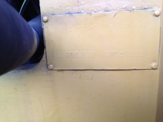 ขายรถบดสั่นสะเทือน ( เพลาเดียว  )