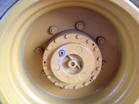 ขายรถบดสั่นสะเทือน ( เพลาเดียว  )