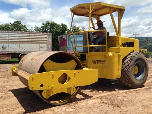 ขายรถบดสั่นสะเทือน ( เพลาเดียว  )