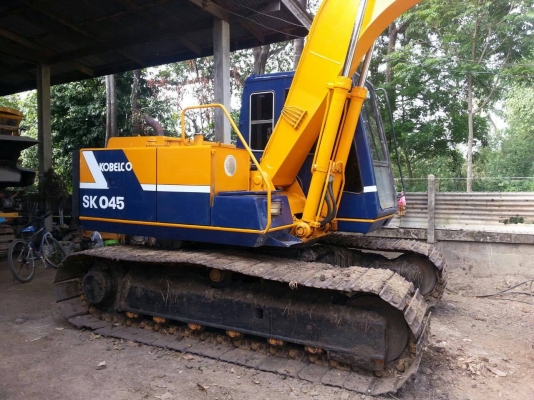 ขาย KOBELCO SK045 รถออกยนตการ สภาพสวยพร้อมใช้ ราคาต่อรองได้ ติดต่อได้ที่คุณ อ๊อฟ พิจิตร 086-737-9991