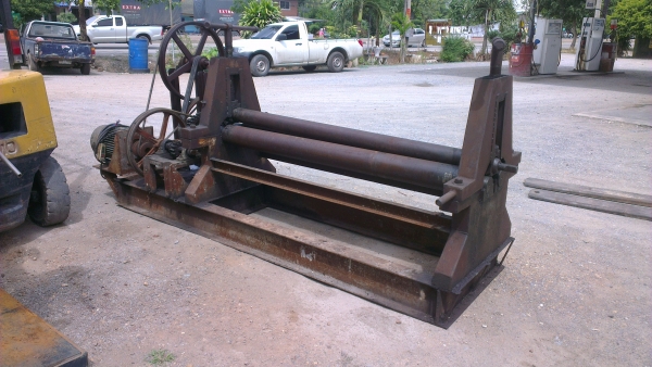 Sell> ขายเครื่องม้วนเหล็กแผ่น หน้ากว้าง 5 ฟุต ลูกกลิ้งบนโต 4.5" นิ้ว สองลูกล่างโต 5.5" นิ้วครับ พร้อมใช้งานครับ Sell> ขายเครื่องม้วนเหล็กแผ่น หน้ากว้าง 5 ฟุต ลูกกลิ้งบนโต 4.5" นิ้ว สองลูกล่างโต 5.5" นิ้วครับ พร้อมใช้งานครับ