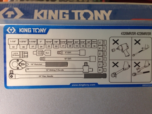 รายการเดียวครับ ชุดบล็อค 4  หุน  KINGTONY  ด้าม  18''กล่องเทา  สินค้าเป็นของใหม่