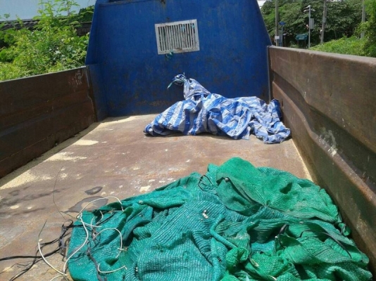 รถอีซูซู 6 ล้อดั้ม NKR 135 แรงม้า ปี 54. สนใจติดต่อ 081 - 6079515 รถอีซูซู 6 ล้อดั้ม NKR 135 แรงม้า ปี 54. สนใจติดต่อ 081 - 6079515