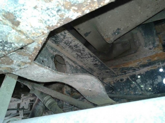 รถอีซูซู 6 ล้อดั้ม NKR 135 แรงม้า ปี 54. สนใจติดต่อ 081 - 6079515 รถอีซูซู 6 ล้อดั้ม NKR 135 แรงม้า ปี 54. สนใจติดต่อ 081 - 6079515