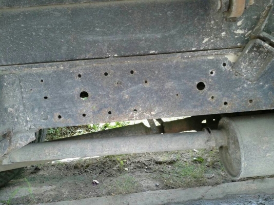 รถอีซูซู 6 ล้อดั้ม NKR 135 แรงม้า ปี 54. สนใจติดต่อ 081 - 6079515 รถอีซูซู 6 ล้อดั้ม NKR 135 แรงม้า ปี 54. สนใจติดต่อ 081 - 6079515