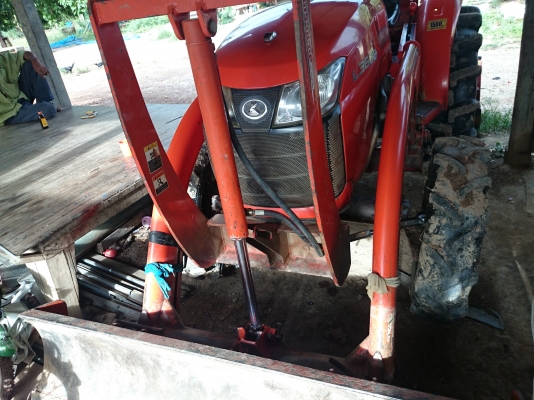 ขายคูโบต้า L 36 พร้อมอุปกร์ผานดันหน้า และโรตารี่ ชั่วโมงการทำงาน 1400 ชั่วโมง ขายคูโบต้า L 36 พร้อมอุปกร์ผานดันหน้า และโรตารี่ ชั่วโมงการทำงาน 1400 ชั่วโมง