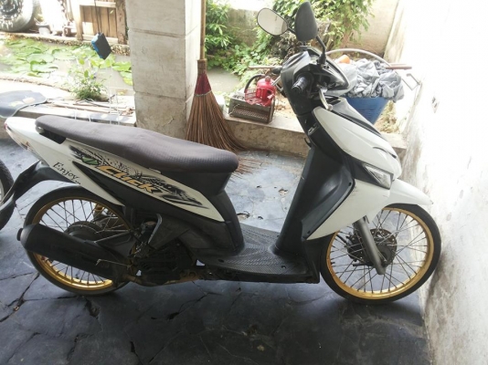 ขายฮอนด้า คลิก 8500 เอกสารพร้อมชุดโอน งดต่อ รถอยู่บางใหญ่ นนทบุรี สนใจโทร 084-3545593