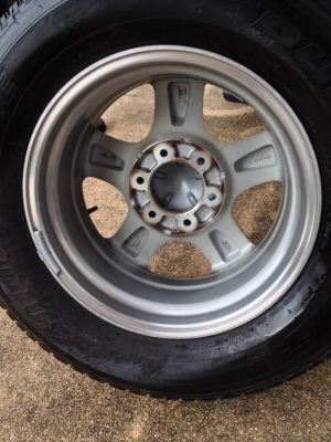 ล้อแม็ก isuzu all new vcross รมดำ ออลนีล พร้อมยาง 255-65-17 ปี 14