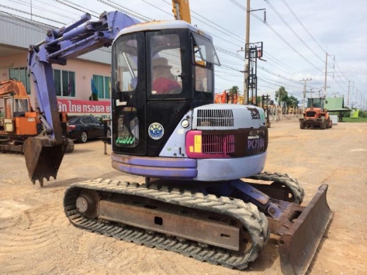 ขายรถแบคโฮ KOMATSU PC75UU-2 คอลโทรลสั้น ปั้มนิ้ว สภาพสวยพร้อมใช้ นำเข้าจากญี่ปุ่น มีVDOการทำงานครับ