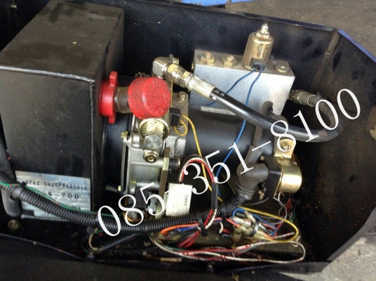 ลิฟยกของท้ายรถไฮดรอลิค