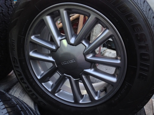 ล้อ แม็ก isuzu all new x series รมดำ ถอดป้ายแดง พร้อมยาง 215-65-16