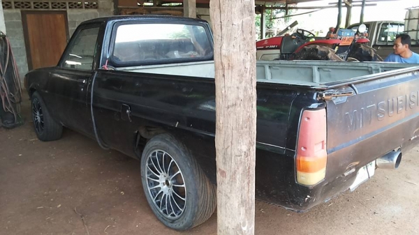 **75,000 บ.ต่อรอง**ขายตอนเดียวตัวแรง MITSU L200 เฉินหลง วางเครื่อง2J AUTO ทวินเทอร์โบ อินเตอร์ฯ เครื่องแรง แน่น แห้ง ไม่เยิ้ม ขุมพลังโบคู่ สะใจ เกียร์ออโต้ ไม่มีหลุด ช่วงล่างหนึบหนับ เฟืองท้ายTED คัสซีดีเดิม ไม่ปะไม่ดาม กระบะดีพื้นไม่ผุ ภายในคอนโซลครบ พ.พ