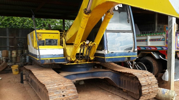 ขายรถตักขุด โกเบลโก้ 120/// MARK3 ไฟฟ้าเต็มช่วงล่างดีทำงานเร็ว เอกสารอินวอยซ์ เครื่องดี ปั๊มแห้ง โซ่ดี แอร์เย็น บูมดีอาร์มสวยเดิม ขายรถตักขุด โกเบลโก้ 120/// MARK3 ไฟฟ้าเต็มช่วงล่างดีทำงานเร็ว เอกสารอินวอยซ์ เครื่องดี ปั๊มแห้ง โซ่ดี แอร์เย็น บูมดีอาร์มสวยเดิม