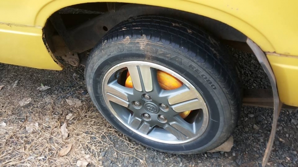 **75,000 บ.ต่อรอง**ขายตอนเดียวเก๋าๆ ม้ากระโดด4ขอ TOYOTA RN30 เครื่องเดิม เบนซิน12R แรงดี ประหยัด แน่นๆ เกียร์ดีไม่หลุด ช่วงล่างเดิมๆ คัสซีเดิมๆ มีผุมีเก็บมา เก็บหน่อย แจ่มเลย กระบะดีพื้นยังสวย ภายในเก๋งสวยคอนโซลเต็ม พ.ธรรมดา ล้อแม็กสวย ยางดี4เส้น สีสันสวย