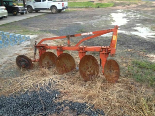 ขายผานรุ่น45แรง สภาพพร้อมใช้งาน สนใจโทร 090-8588220คุณนะ ID:narong498 หรือ www.truck.in.th/498