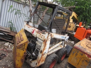 ขาย -รถตัก สภาพสวย ยี่ห้อยอดนิยม BOBCAT ดีเซล 2 สูบ มือสองญี่ปุ่น พร้อมใช้ครับ ขาย -รถตัก สภาพสวย ยี่ห้อยอดนิยม BOBCAT ดีเซล 2 สูบ มือสองญี่ปุ่น พร้อมใช้ครับ