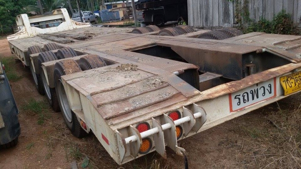 รถกึ่งพ่วง หารโลเบตร3เพลา กว้าง3.2เมตร สูง92เซนติเมตร เพลายาวไม่มีรอยต่อ ขึ้นpc400ได้สบาย พร้อมทะเบียน ไม่รวมยางและกระทะ ราคา700000บ.ติดต่อ ปิ่น โทร 081-9176906 รถกึ่งพ่วง หารโลเบตร3เพลา กว้าง3.2เมตร สูง92เซนติเมตร เพลายาวไม่มีรอยต่อ ขึ้นpc400ได้สบาย พร้อมทะเบียน ไม่รวมยางและกระทะ ราคา700000บ.ติดต่อ ปิ่น โทร 081-9176906