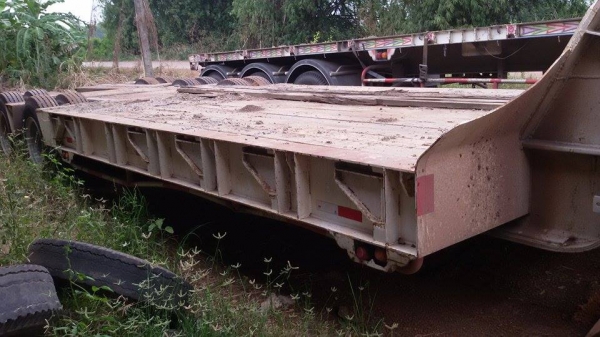 รถกึ่งพ่วง หารโลเบตร3เพลา กว้าง3.2เมตร สูง92เซนติเมตร เพลายาวไม่มีรอยต่อ ขึ้นpc400ได้สบาย พร้อมทะเบียน ไม่รวมยางและกระทะ ราคา700000บ.ติดต่อ ปิ่น โทร 081-9176906 รถกึ่งพ่วง หารโลเบตร3เพลา กว้าง3.2เมตร สูง92เซนติเมตร เพลายาวไม่มีรอยต่อ ขึ้นpc400ได้สบาย พร้อมทะเบียน ไม่รวมยางและกระทะ ราคา700000บ.ติดต่อ ปิ่น โทร 081-9176906