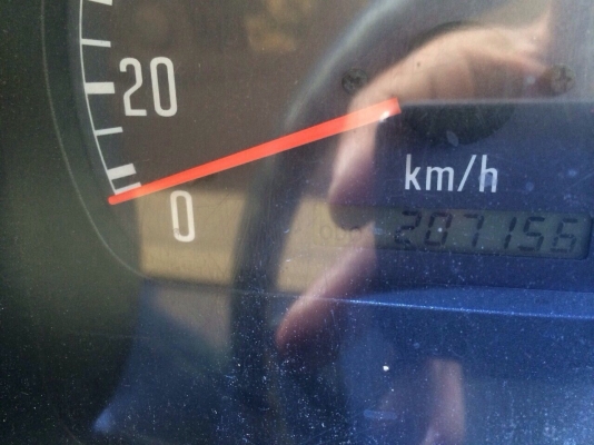 ขายดาวน์รถ6ล้อดั้ม ISUZU NPR71LY52E5 เครื่อง 135 แรงม้า สนใจโทร 081-9701072