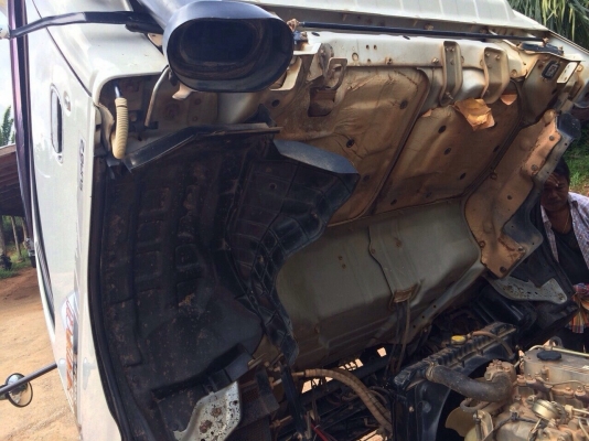 ขายดาวน์รถ6ล้อดั้ม ISUZU NPR71LY52E5 เครื่อง 135 แรงม้า สนใจโทร 081-9701072