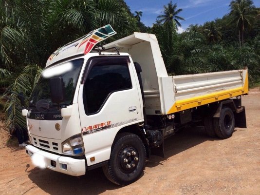 ขายดาวน์รถ6ล้อดั้ม ISUZU NPR71LY52E5 เครื่อง 135 แรงม้า สนใจโทร 081-9701072