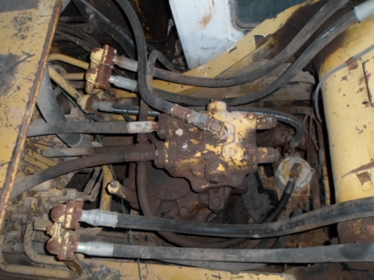 KOMATSU 200-5 ตูดเเดง ราคา650000