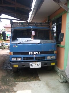 ขายรถหกล้อบรรทุก อิซูซุ NPR59LU5F M ขายรถหกล้อบรรทุก อิซูซุ NPR59LU5F M