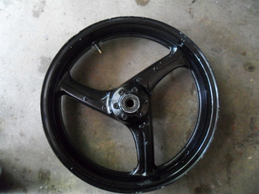 ขายล้อ CB400 หลายวง เชิญชมครับ ขายล้อ CB400 หลายวง เชิญชมครับ