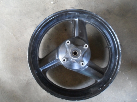 ขายล้อ CB400 หลายวง เชิญชมครับ ขายล้อ CB400 หลายวง เชิญชมครับ