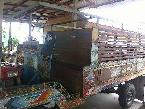 **120,000 บ.ต่อรอง**ขายแต๋น4ล้อ สภาพดี เครื่องKUBOTA ET11แรง เครื่องดี แน่นดี สตาร์ทติดง่าย เกียร์BU5เกียร์ เข้าง่ายไม่หลุด ช่วงล่างBUDDY คัสซีหน้า4 สวยดีไม่ผุ กระบะพื้นไม้คอกไม้สูงสภาพดี พื้นดีคอกดี ไม่ผุ มีหลังคาบังแดด กระบะยาว2.50ม.สูง1.60ม. ทรงสวยสีสั