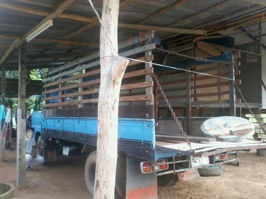 ***ขายแล้วครับขอบคุณ Truck2hand <<ถูกๆจัดให้ ร่วมสู้ด้วยกัน พี่น้องครับ !!>>ขาย6ล้อ110ราคาเบาๆ ISUZU KS 4BD1-110ฝาขาว เกียร์ยาว เครื่องแน่นๆ แรงดี ไม่เยิ้ม อึดๆ ฝาขาวยอดนิยม เกียร์ดีเข้าง่าย ช่วงล่างเดิม คัสซีดีเดิม ไม่ปะไม่ดาม กระบะพื้นไม้คอก ***ขายแล้วครับขอบคุณ Truck2hand <<ถูกๆจัดให้ ร่วมสู้ด้วยกัน พี่น้องครับ !!>>ขาย6ล้อ110ราคาเบาๆ ISUZU KS 4BD1-110ฝาขาว เกียร์ยาว เครื่องแน่นๆ แรงดี ไม่เยิ้ม อึดๆ ฝาขาวยอดนิยม เกียร์ดีเข้าง่าย ช่วงล่างเดิม คัสซีดีเดิม ไม่ปะไม่ดาม กระบะพื้นไม้คอก