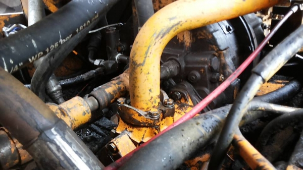 ***ขายแล้วครับขอบคุณ Truck2hand ขายรถตักล้อยางเอวอ่อน Wheel Loder Komatsu JH63 S.No.1309 เครื่องเดิมปั้มเดิม ต่อแขน ขยายปาก แล้ว เครื่องยนต์ ISUZU DA640-95HP 6สูบ แน่นๆ แห้งๆ แรงดี ไม่เยิ้ม ปั้มดีแรงดี ทำงานดี เร็ว ระบบเกียร์ใช้งานปกติ ระบบขับเคลื่อน ระบบ ***ขายแล้วครับขอบคุณ Truck2hand ขายรถตักล้อยางเอวอ่อน Wheel Loder Komatsu JH63 S.No.1309 เครื่องเดิมปั้มเดิม ต่อแขน ขยายปาก แล้ว เครื่องยนต์ ISUZU DA640-95HP 6สูบ แน่นๆ แห้งๆ แรงดี ไม่เยิ้ม ปั้มดีแรงดี ทำงานดี เร็ว ระบบเกียร์ใช้งานปกติ ระบบขับเคลื่อน ระบบ