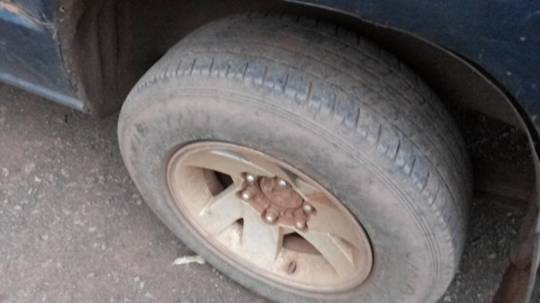 **79,000 บ.ต่อรอง**ขายกระบะแค็ป MITSU L200 AEROBODY 2.5ปี37/94 เครื่องเดิมเกียร์เดิม เครื่องดี แรงดี แน่น เกียร์ไม่หลุด ช่วงล่างคัสซีสวยเดิมไม่ปะไม่ดาม หนึบ ไม่มีส่าย กระบะดีมีพื้นปูกระบะ โรลบาร์ หน้า-หลังเดิมไม่เคยชนหนัก ภายในคอนโซลครบ พ.พาวเวอร์ แอร์มีร