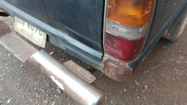 **79,000 บ.ต่อรอง**ขายกระบะแค็ป MITSU L200 AEROBODY 2.5ปี37/94 เครื่องเดิมเกียร์เดิม เครื่องดี แรงดี แน่น เกียร์ไม่หลุด ช่วงล่างคัสซีสวยเดิมไม่ปะไม่ดาม หนึบ ไม่มีส่าย กระบะดีมีพื้นปูกระบะ โรลบาร์ หน้า-หลังเดิมไม่เคยชนหนัก ภายในคอนโซลครบ พ.พาวเวอร์ แอร์มีร