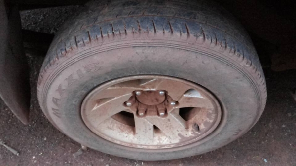 **79,000 บ.ต่อรอง**ขายกระบะแค็ป MITSU L200 AEROBODY 2.5ปี37/94 เครื่องเดิมเกียร์เดิม เครื่องดี แรงดี แน่น เกียร์ไม่หลุด ช่วงล่างคัสซีสวยเดิมไม่ปะไม่ดาม หนึบ ไม่มีส่าย กระบะดีมีพื้นปูกระบะ โรลบาร์ หน้า-หลังเดิมไม่เคยชนหนัก ภายในคอนโซลครบ พ.พาวเวอร์ แอร์มีร