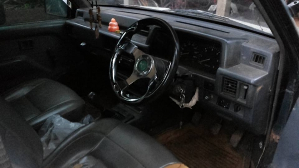**79,000 บ.ต่อรอง**ขายกระบะแค็ป MITSU L200 AEROBODY 2.5ปี37/94 เครื่องเดิมเกียร์เดิม เครื่องดี แรงดี แน่น เกียร์ไม่หลุด ช่วงล่างคัสซีสวยเดิมไม่ปะไม่ดาม หนึบ ไม่มีส่าย กระบะดีมีพื้นปูกระบะ โรลบาร์ หน้า-หลังเดิมไม่เคยชนหนัก ภายในคอนโซลครบ พ.พาวเวอร์ แอร์มีร