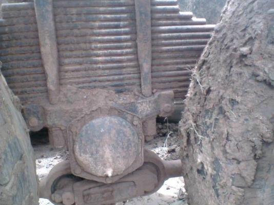 ***ขายแล้วครับขอบคุณ Truck2hand<<ถูกๆจัดให้ ร่วมสู้ด้วยกัน พี่น้องครับ !!>>ขาย10ล้อหัวยาวเพลาเดียวท้ายลาดขึ้นแบคโฮ200 ISUZU TX 6BD1-165 แรง เครื่องดีแน่นดี แรง ดี เกียร์ดีไม่หลุด ช่วงล่างเพลาเดียว200 คัสซีพอใช้ มีเก็บมาแล้วบ้าง ต้องเก็บใหม่ หา