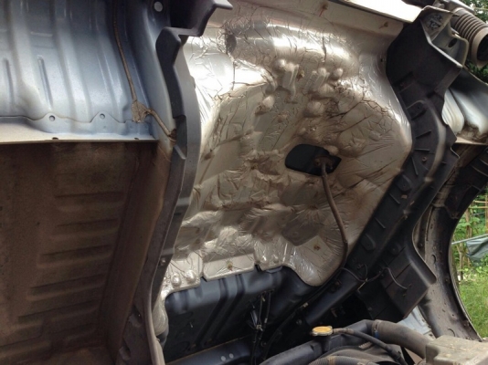 รถฮีโน่ 6 ล้อดั้ม 150 แรงม้า. ปี 56 ( รถวิ่ง 2x,xxx กม. ) สนใจติดต่อ 081 - 6079515 รถฮีโน่ 6 ล้อดั้ม 150 แรงม้า. ปี 56 ( รถวิ่ง 2x,xxx กม. ) สนใจติดต่อ 081 - 6079515