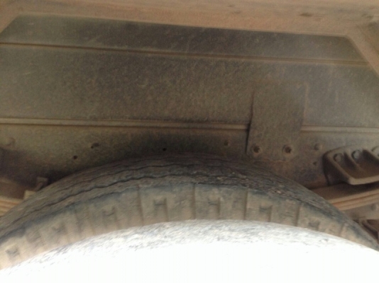 รถฮีโน่ 6 ล้อดั้ม 150 แรงม้า. ปี 56 ( รถวิ่ง 2x,xxx กม. ) สนใจติดต่อ 081 - 6079515 รถฮีโน่ 6 ล้อดั้ม 150 แรงม้า. ปี 56 ( รถวิ่ง 2x,xxx กม. ) สนใจติดต่อ 081 - 6079515