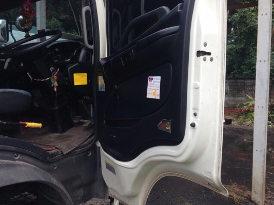 รถฮีโน่ 6 ล้อดั้ม 150 แรงม้า. ปี 56 ( รถวิ่ง 2x,xxx กม. ) สนใจติดต่อ 081 - 6079515 รถฮีโน่ 6 ล้อดั้ม 150 แรงม้า. ปี 56 ( รถวิ่ง 2x,xxx กม. ) สนใจติดต่อ 081 - 6079515