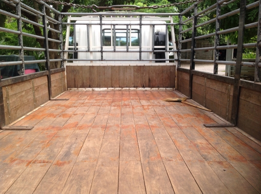 ขาย 6 ล้อ NMR -130 ปี 52 สวย ๆ ครับ ขาย 6 ล้อ NMR -130 ปี 52 สวย ๆ ครับ