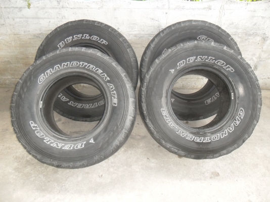 ยาง DUNLOP 31x10.50R15 ปี08 สวยๆ 4 เส้น ราคา 2500 บาท