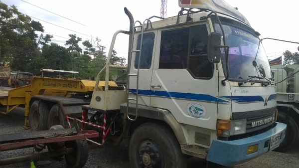 หัวลาก220แรง ปี*43FN527M-TG1270 เครื่ิองเดิมๆ6D16-TG1270 รถสภาพดี เดิมๆ รถออกห้างแท้..พร้อมใช้