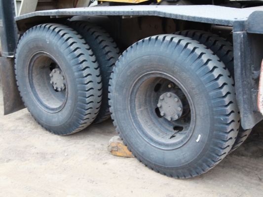 รถหัวลาก โลเบท NISSAN UD 290 แรงม้า หางพนัส สวยพร้อมใช้งาน