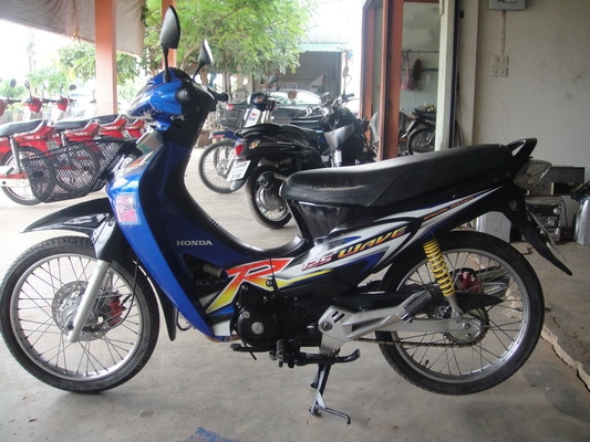 ขายฮอนด้าเวฟ 125 สีน้ำเงิน-ดำ ดิสหน้า - หลัง ทะเบียนพร้อมชุดโอน ขายฮอนด้าเวฟ 125 สีน้ำเงิน-ดำ ดิสหน้า - หลัง ทะเบียนพร้อมชุดโอน