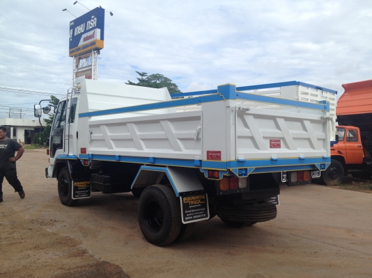 มี 6 ล้อ ISUZU ROCKY เครื่อง 165 แรง 2 คัน กระบะดั้มพ์ดิน ครับ สนใจโทรเลยครับ มี 6 ล้อ ISUZU ROCKY เครื่อง 165 แรง 2 คัน กระบะดั้มพ์ดิน ครับ สนใจโทรเลยครับ