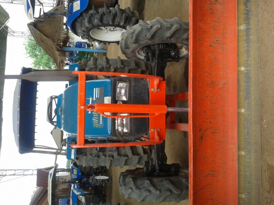 ขายรถไถยูเอ็มไทชัน454แรงพร้อมไบมีดและลอตาลี้