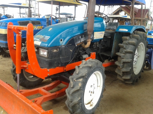 ขายรถไถยูเอ็มไทชัน454แรงพร้อมไบมีดและลอตาลี้